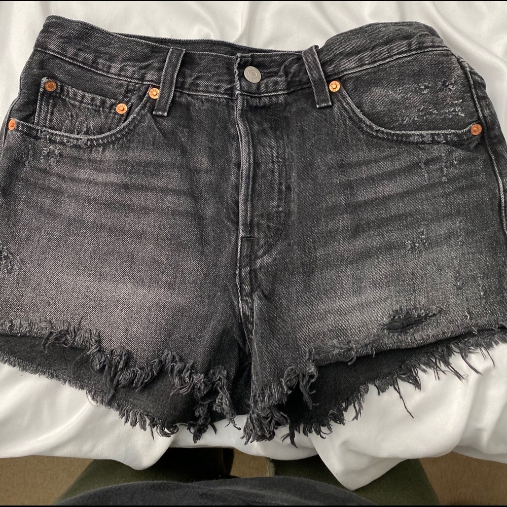 Levi Distressed Black Jeans
